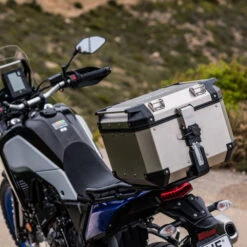 Genuine Yamaha Tenere 700- 42l Adventure Top Box Luggage Kit -Aluminium -Motorcycle Equipment Store 2019 Yamaha XTZ700 EU Power Black Accessorized detail 005 B 31169.1625848893