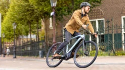 Yamaha Wabash RT Gravel E-Bike -Motorcycle Equipment Store 2022 Yamaha WABASH RT EU Blue Steel Action 006 03 71899.1699613875