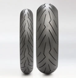 Pirelli Diablo Rosso III Sports Motorcycle Tyre -Motorcycle Equipment Store Diablo Rosso III 3 56333.1496503793