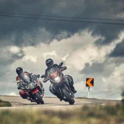 Bridgestone Battlax T32 GT Motorcycle Sports Touring Tyre -Motorcycle Equipment Store MI 0007 D2 83714.1615031782