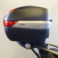 Givi V47N Monokey Motorcycle Luggage Top Box/Case 47L With Anodised Aluminium Finishing And Red Reflectors -Motorcycle Equipment Store V47N 1 26393.1586517510