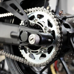 EASYBLOCK Bike Lock For Yamaha MT-09 & Tracer 9 2021 Onwards -Motorcycle Equipment Store YamahaTracer92022 EasyBlockMotorcycleLock 2 1800x1800 99682.1692457433