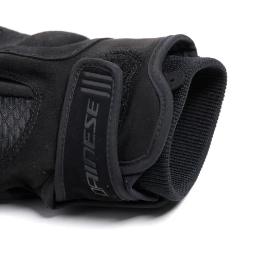 Genuine Dainese D-Dry Men's Trento Thermal Water-proof Motorcycle Gloves - Black 10 Genuine Dainese D-Dry Men's Trento Thermal Water-proof Motorcycle Gloves - Black - Image 8